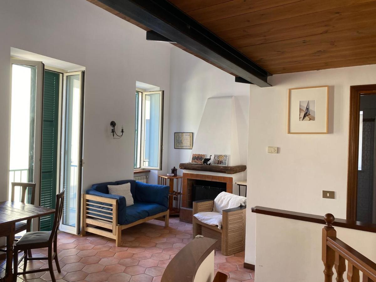 La Luce Del Borgo Apartment Castel Gandolfo Bagian luar foto
